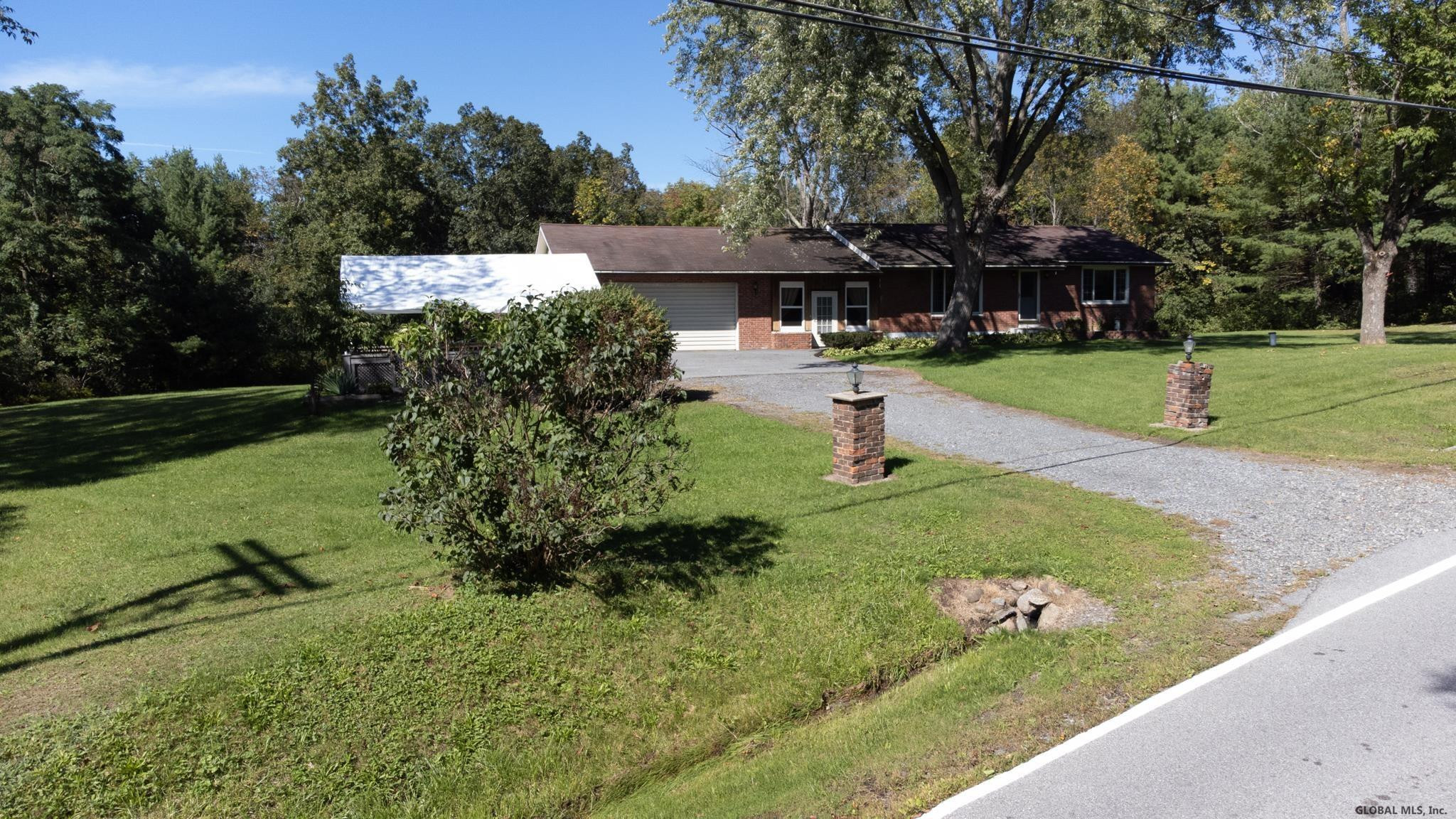 1007 Raymond Road Malta, NY 12020 - Photo 5 of 39 Photo 5