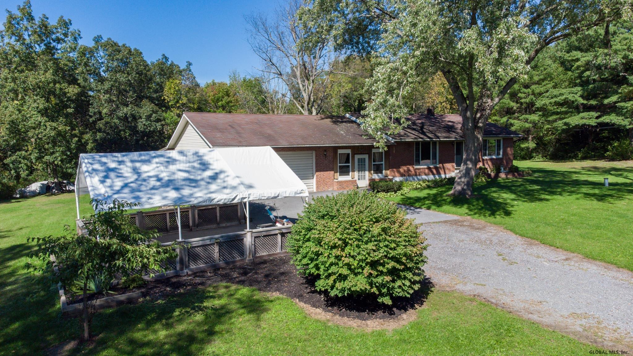 1007 Raymond Road Malta, NY 12020 - Photo 6 of 39 Photo 6