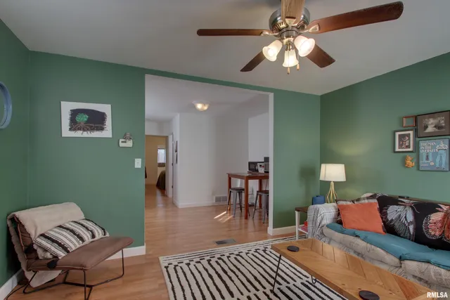 $69,375 | 1129 North 10th Street, Quincy, IL 62301