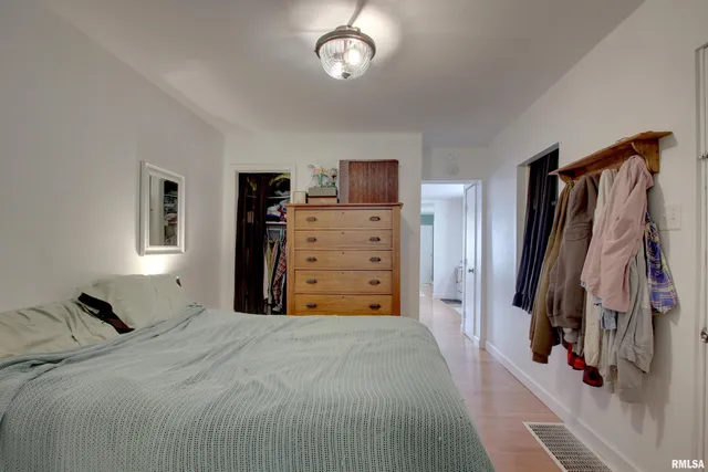 $69,375 | 1129 North 10th Street, Quincy, IL 62301