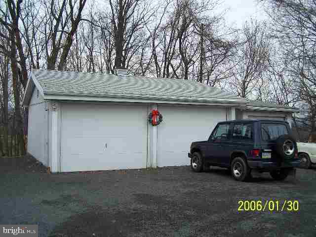 1610 Middle Ridge Road Newport, PA 17074 - Photo 4 of 9 Gallery Image 4