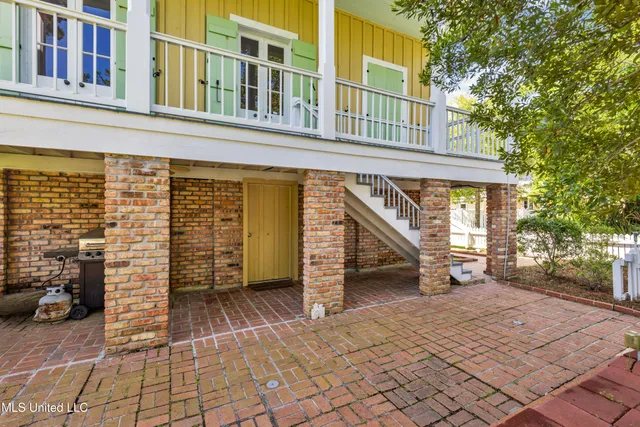 $365,000 | 11 Devils Elbow, Diamondhead, MS 39525