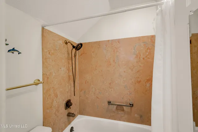 $365,000 | 11 Devils Elbow, Diamondhead, MS 39525