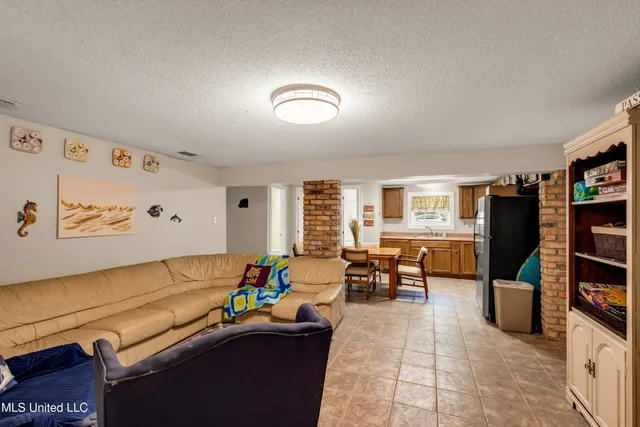 $365,000 | 11 Devils Elbow, Diamondhead, MS 39525