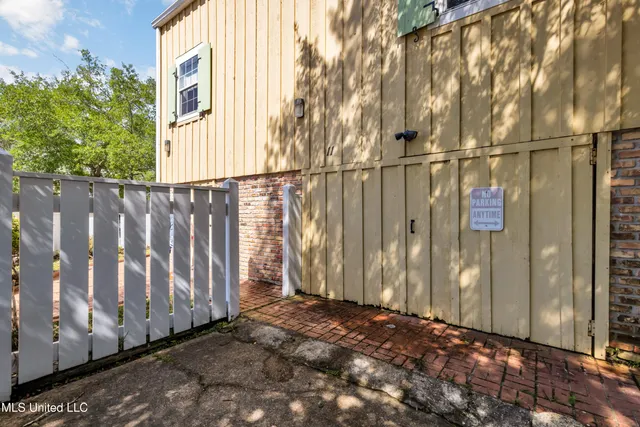 $365,000 | 11 Devils Elbow, Diamondhead, MS 39525