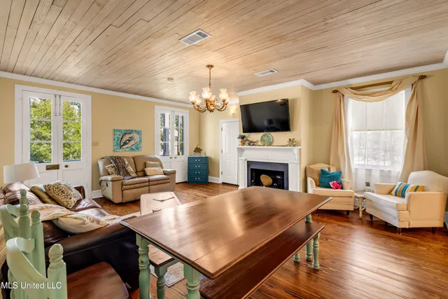 $365,000 | 11 Devils Elbow, Diamondhead, MS 39525