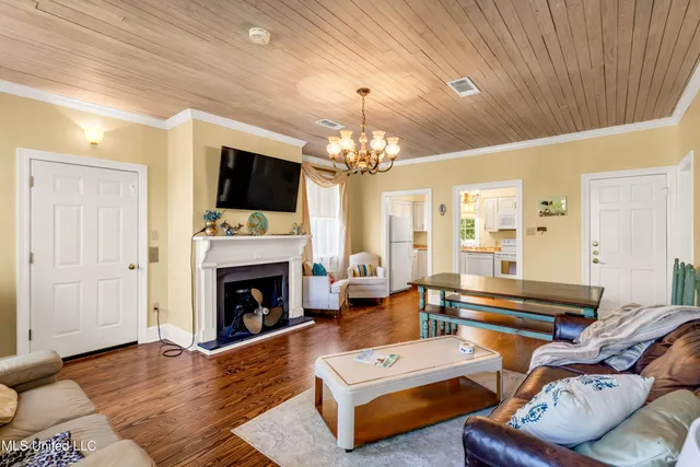 $365,000 | 11 Devils Elbow, Diamondhead, MS 39525