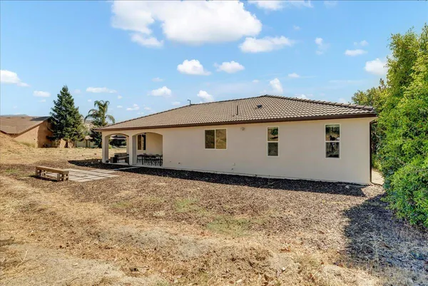 $459,999 | 32588 Greene Drive, Springville, CA 93265