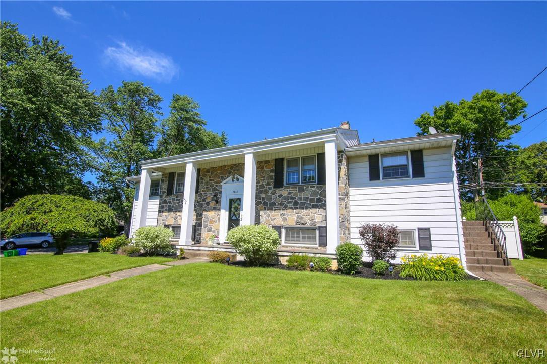 2872 Ivanhoe Road Bethlehem, PA 18017 - Photo 3 of 36 Gallery Image 3