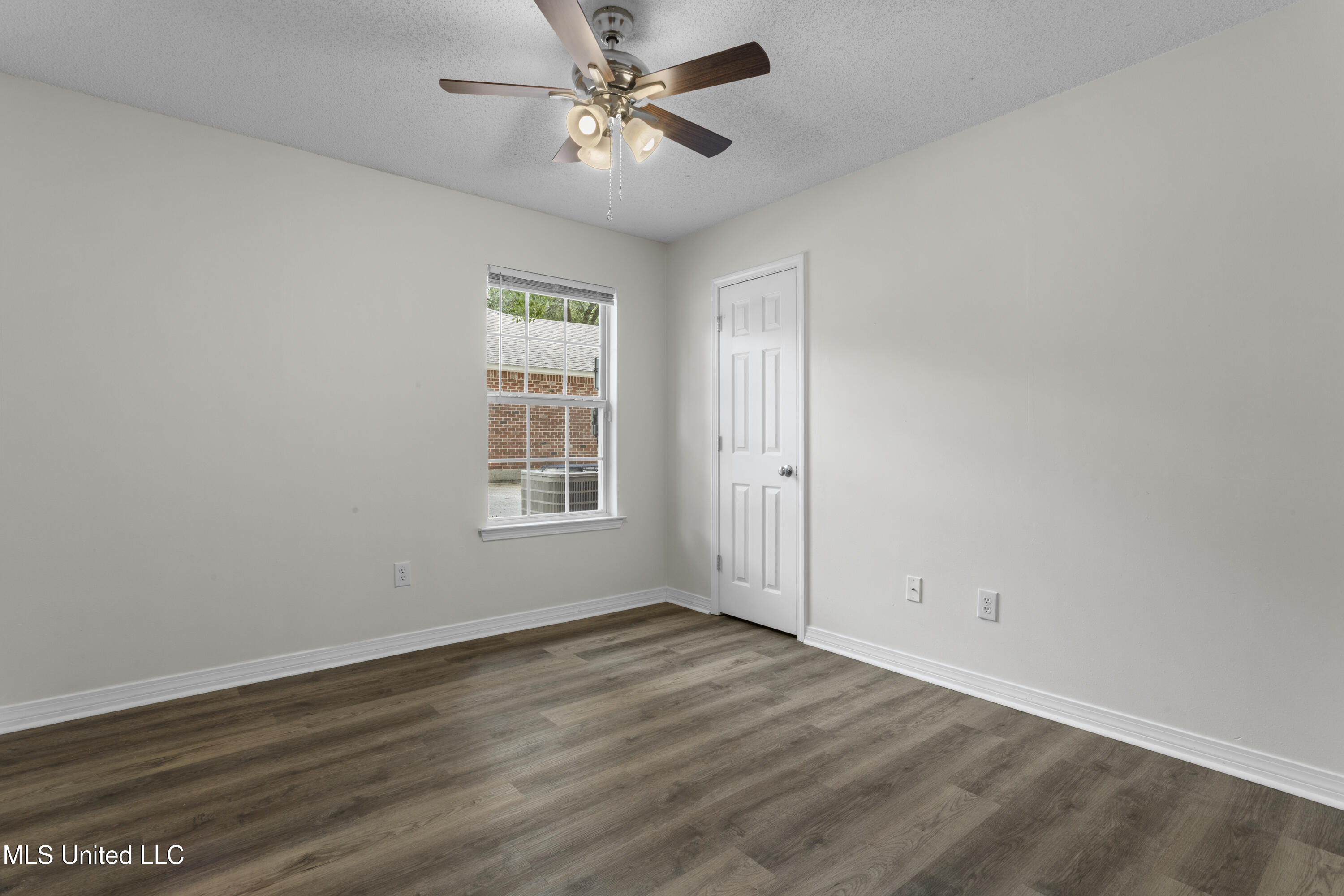 8909 Mermaid Avenue Ocean Springs, MS 39564 - Photo 24 of 24 024