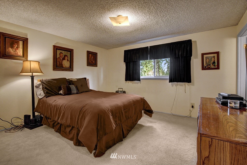 2826 Northeast 23rd Place Renton, WA 98056 - Photo 9 of 15 Gallery Image 9