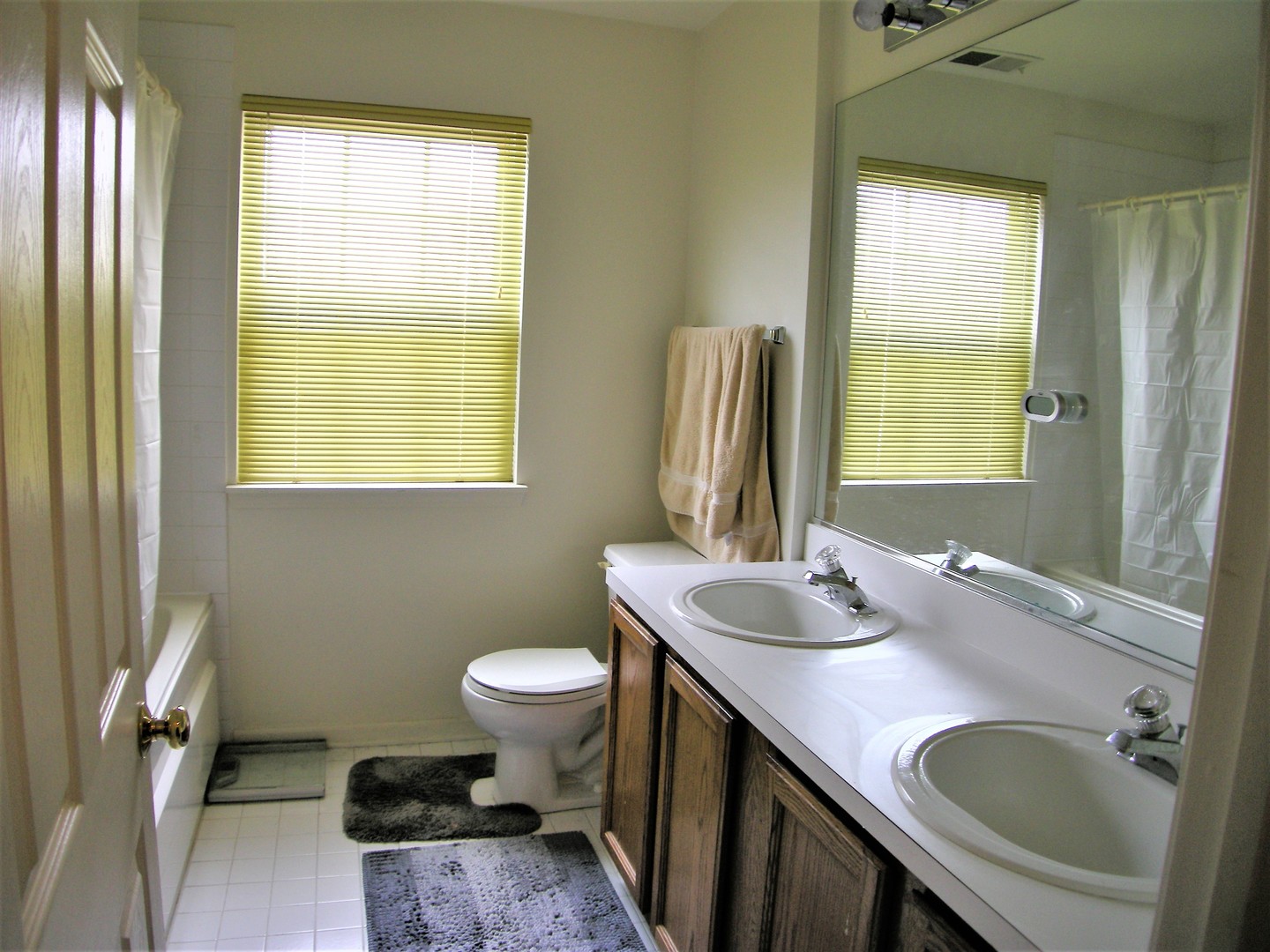 325 West Prairie Circle, Unit 325 Itasca, IL 60143 - Photo 7 of 9