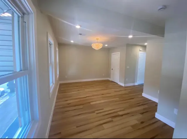 $2,550 | 275 Avenue B, Unit 2, Bayonne, NJ 07002