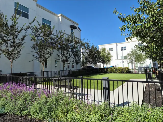 a view of a dinning table and chairs in the patio