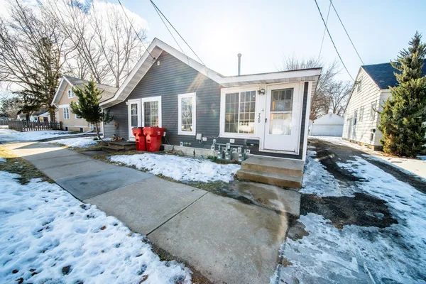 $299,900 | 716 9th Street Southeast, Rochester, MN 55904