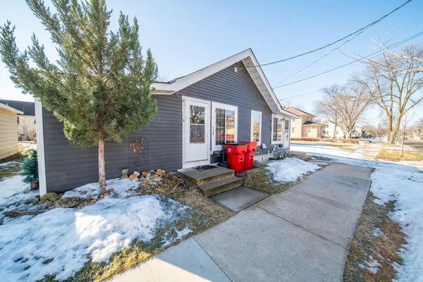 $299,900 | 716 9th Street Southeast, Rochester, MN 55904