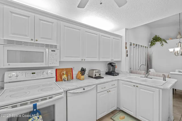 $179,900 | 1956 Quail Ridge Court, Unit 1802, Cocoa, FL 32926