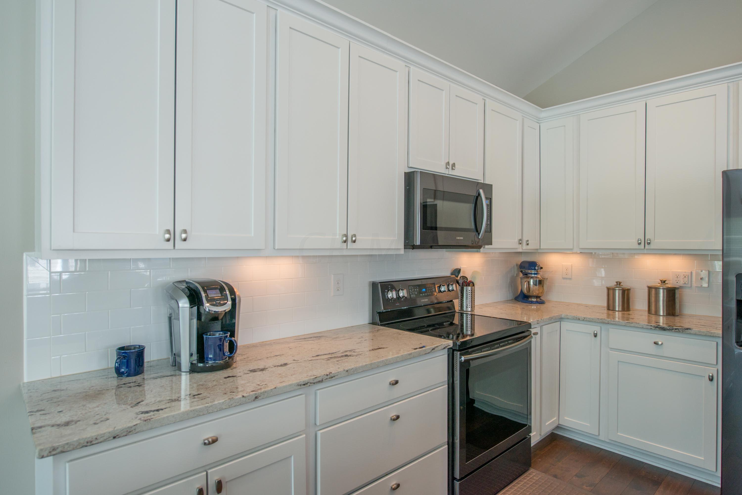 1131 Cross Creeks Ridge Pickerington, OH 43147 - Photo 10 of 53
