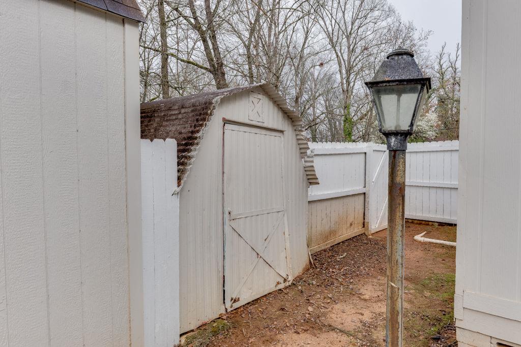 206 College Circle Athens, GA 30605 - Photo 54 of 60