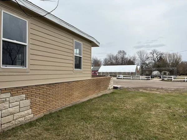 $425,000 | 1031 Highway 173, Antioch, IL 60002