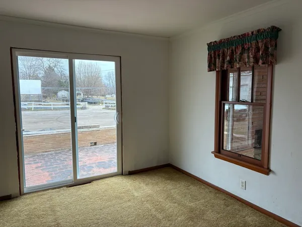 $425,000 | 1031 Highway 173, Antioch, IL 60002