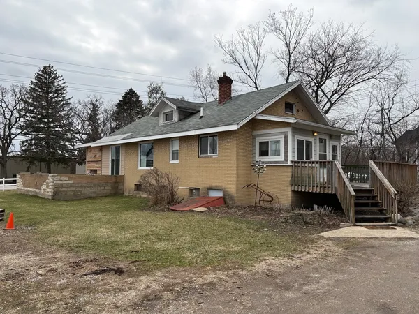$425,000 | 1031 Highway 173, Antioch, IL 60002