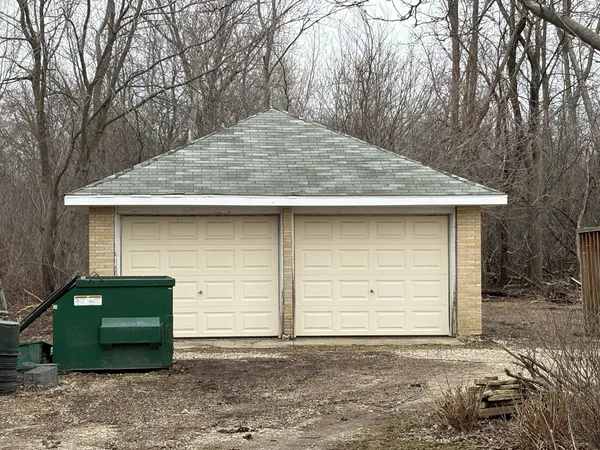 $425,000 | 1031 Highway 173, Antioch, IL 60002