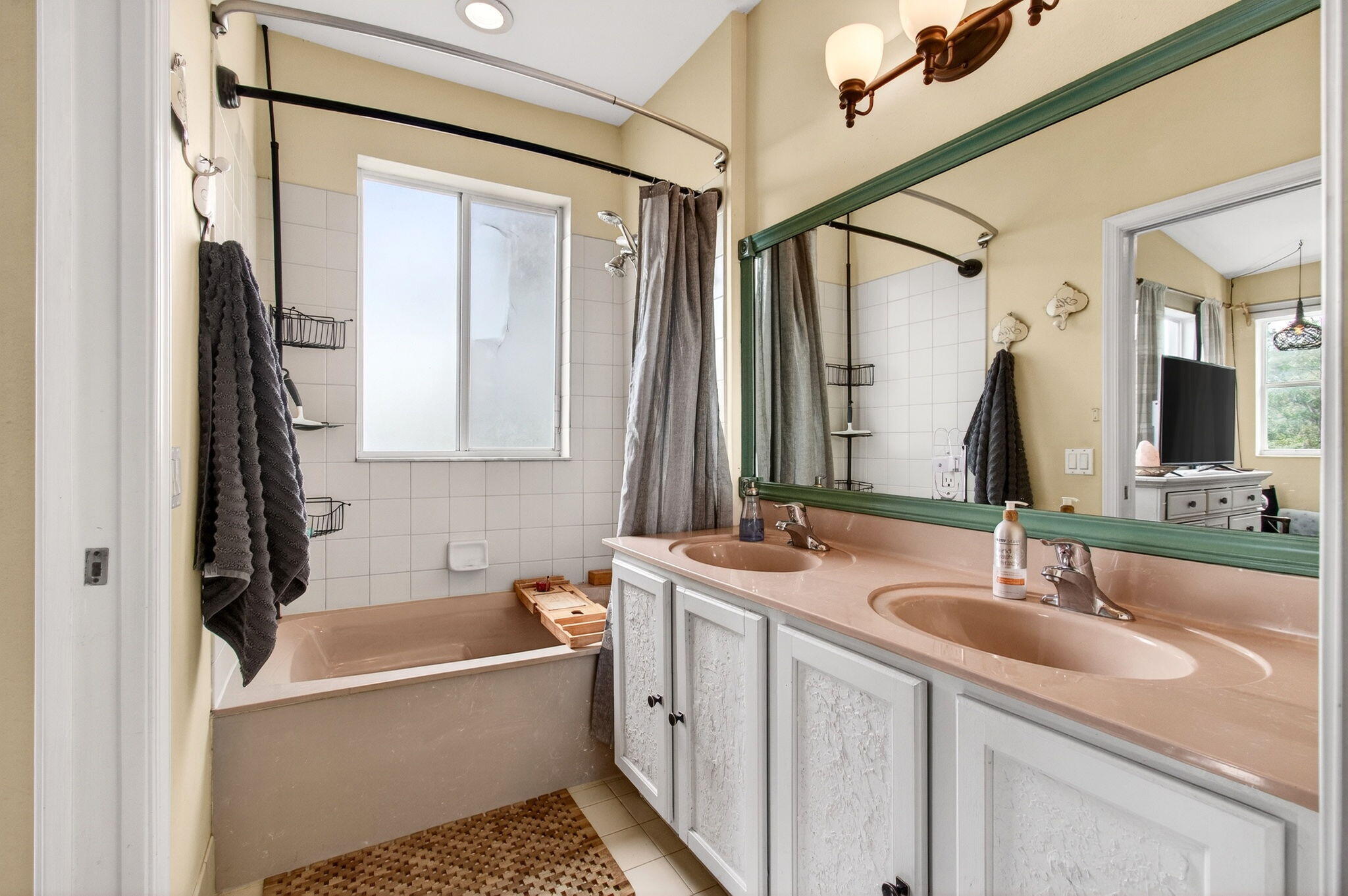 3167 Laurel Ridge Circle Riviera Beach, FL 33404 - Photo 40 of 94 51-web-or-mls-DSC_3033