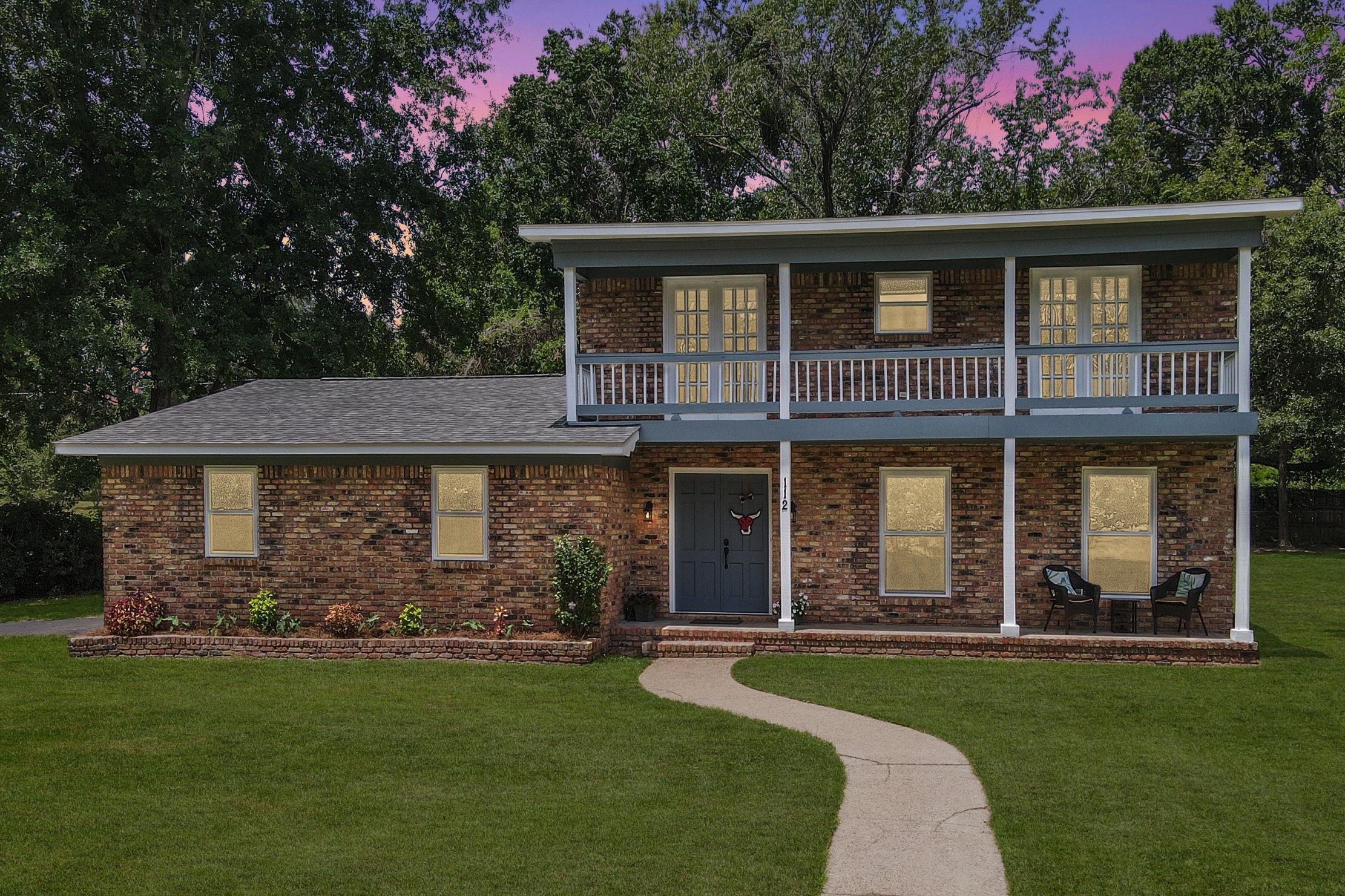 112 Sara Avenue East Daphne, AL 36527 - Photo 3 of 43