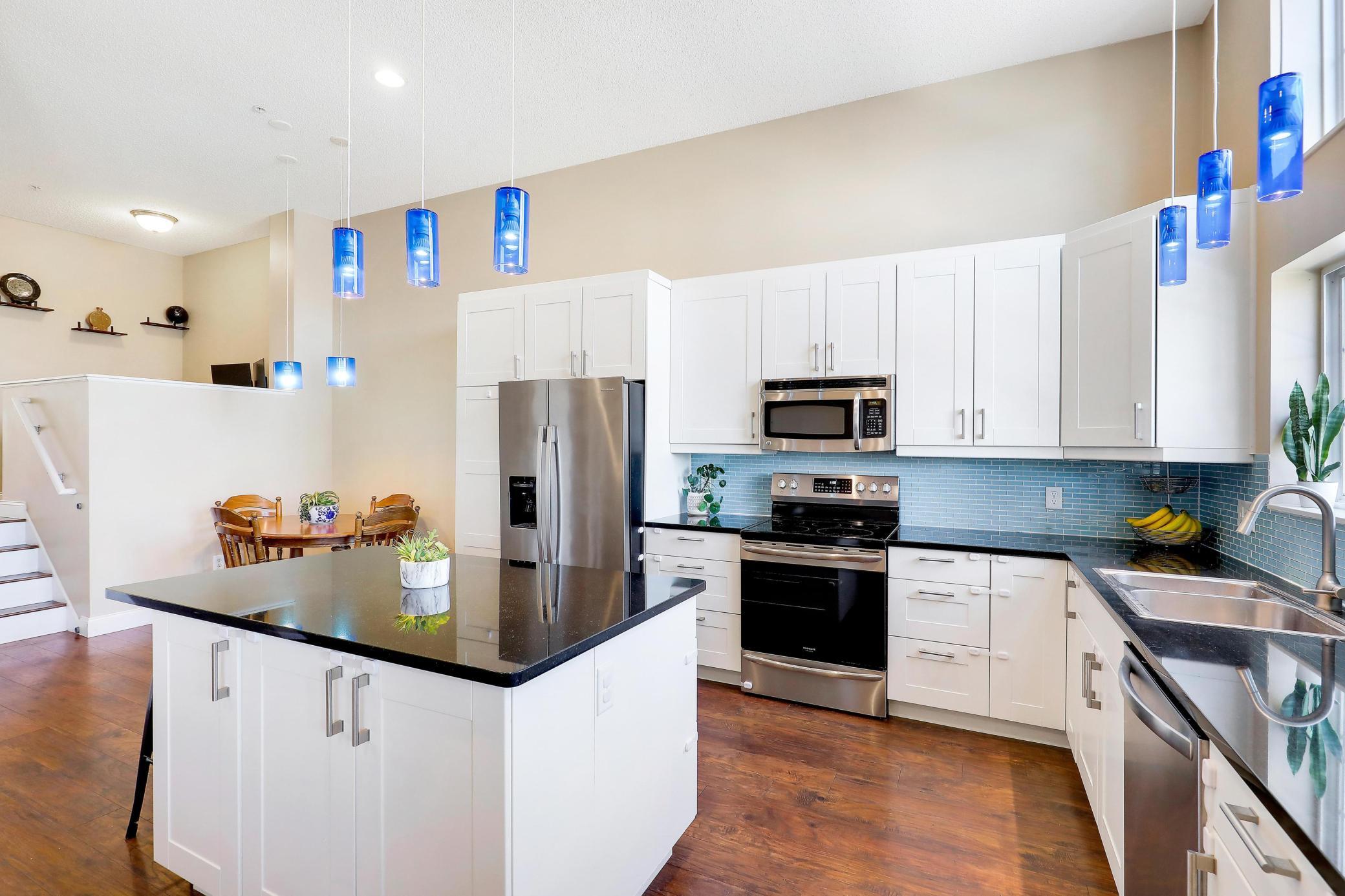 2832 Clover Ridge Drive Chaska, MN 55318 - Photo 4 of 26