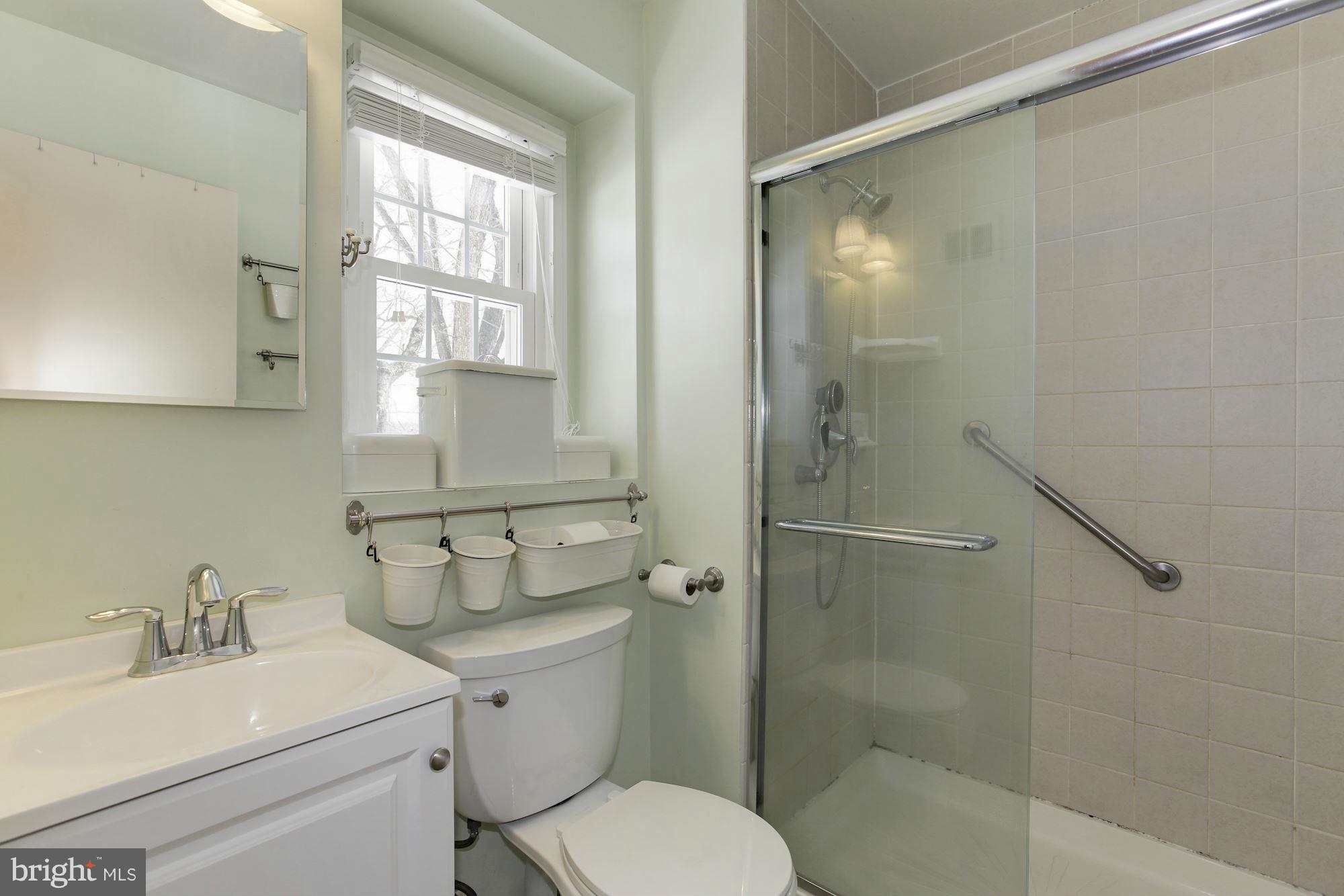 12629 Billington Road Silver Spring, MD 20904 - Photo 14 of 23 Bath (Master)