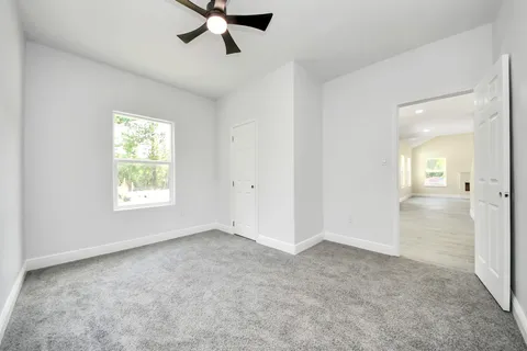 $449,999 | 225 County Road 3189b, Unit 1, Cleveland, TX 77327