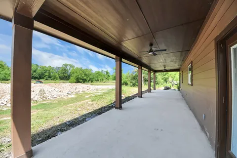 $449,999 | 225 County Road 3189b, Unit 1, Cleveland, TX 77327