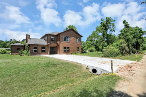 $449,999 | 225 County Road 3189b, Unit 1, Cleveland, TX 77327