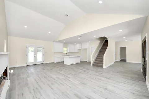 $449,999 | 225 County Road 3189b, Unit 1, Cleveland, TX 77327