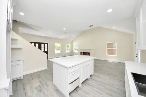$449,999 | 225 County Road 3189b, Unit 1, Cleveland, TX 77327