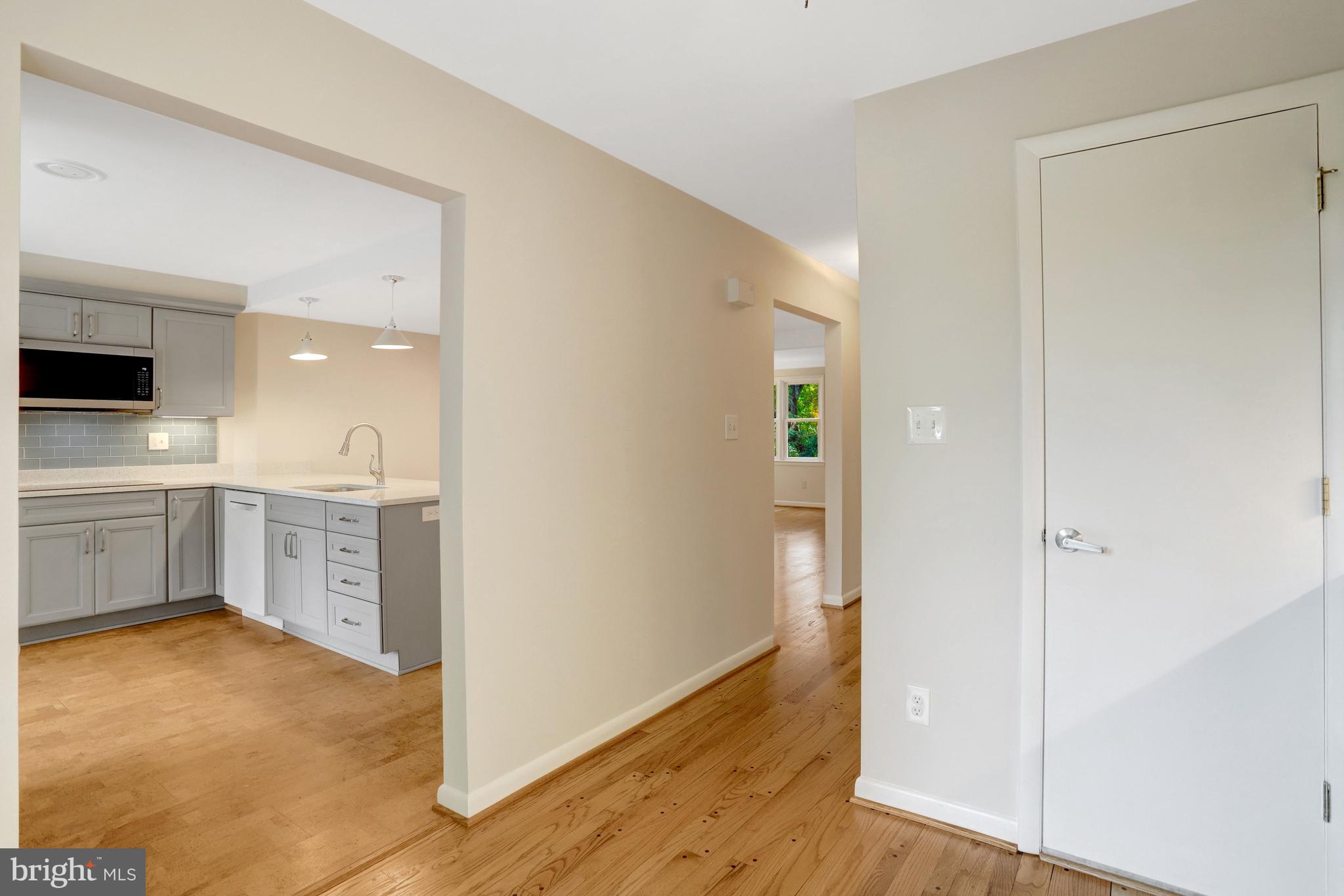 2130 Military Road Arlington, VA 22207 - Photo 32 of 63 Door to Half Bath - Level#2