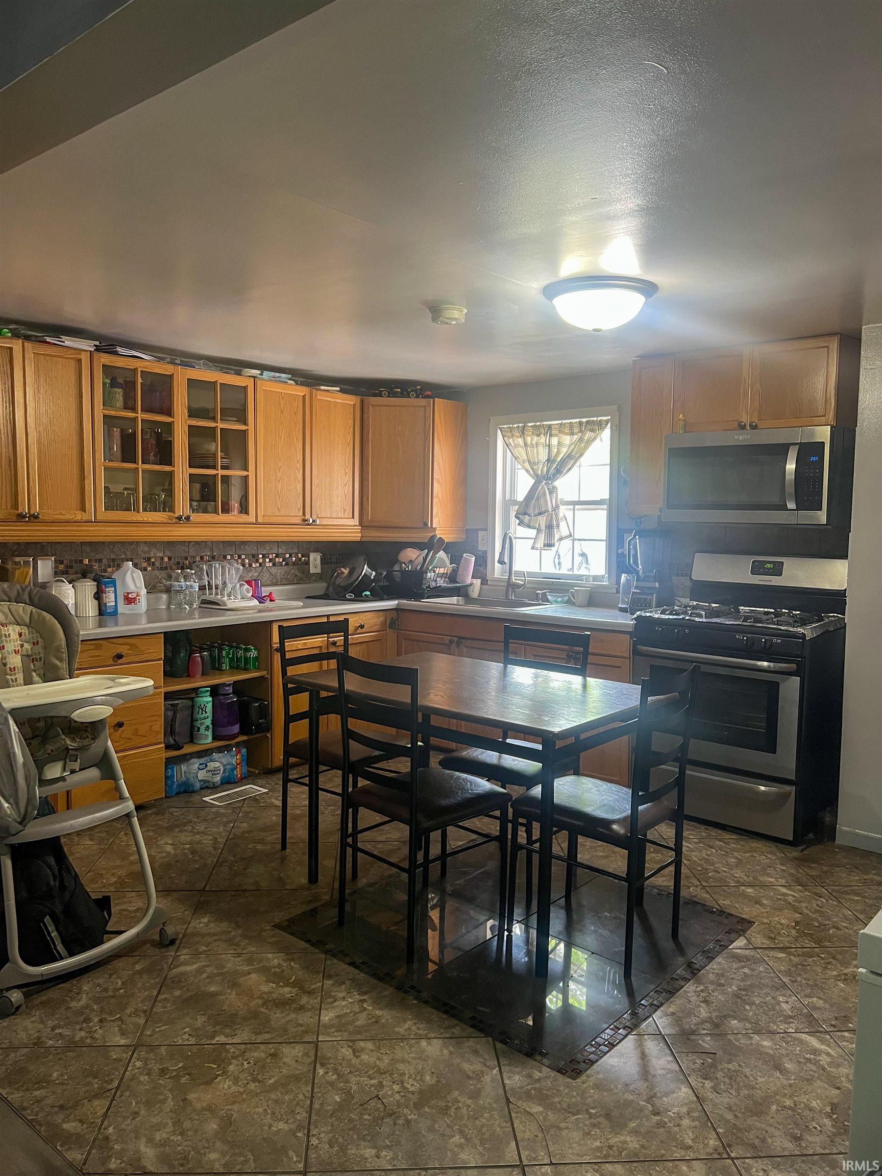 506 South 3rd Street Frankfort, IN 46041 - Photo 8 of 23