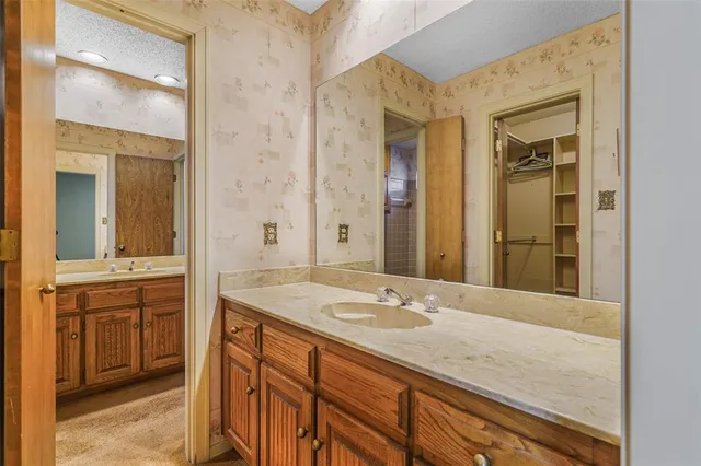 $375,000 | 3705 Waycross Court, Arlington, TX 76016