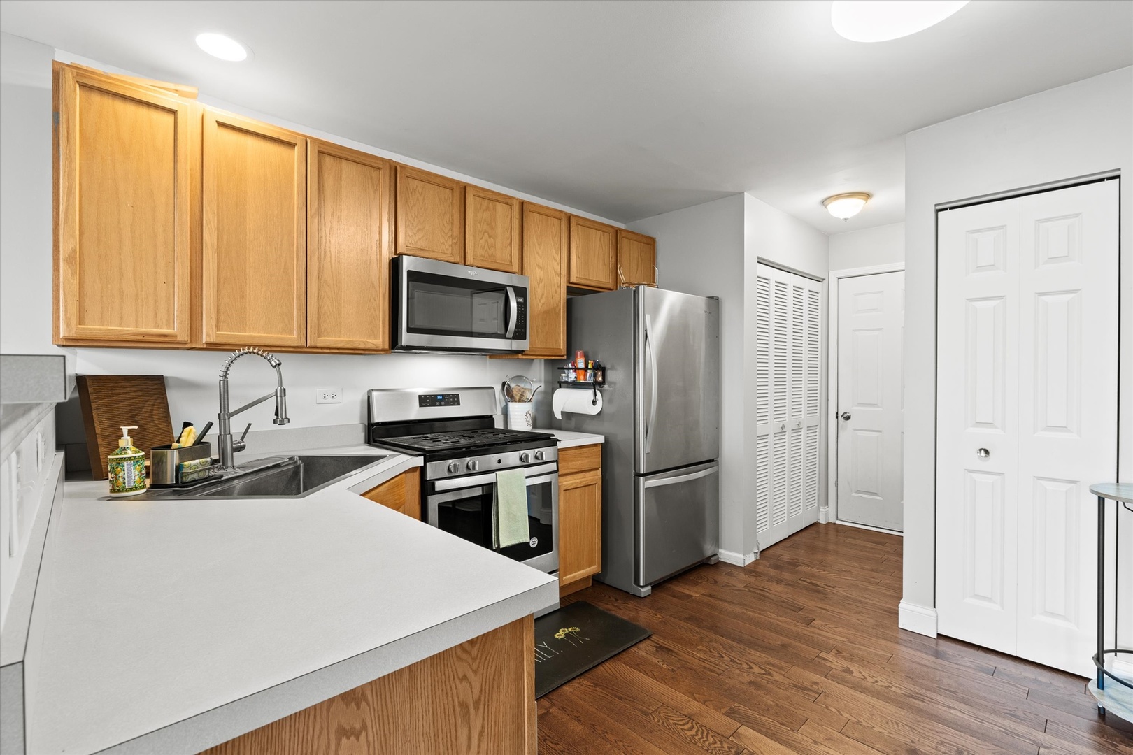 500 Prairie View Drive Minooka, IL 60447 - Photo 4 of 19