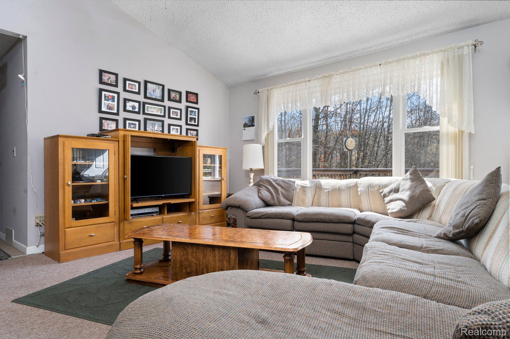 8491 East Long Lake Road Harrison, MI 48625 - Photo 7 of 71 Gallery Image 7