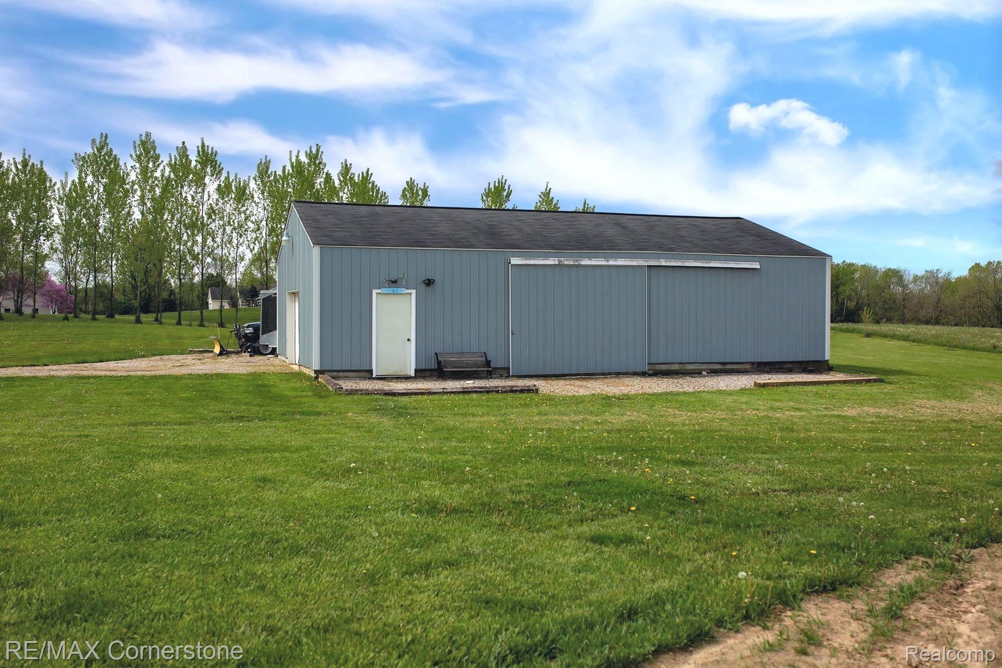 11737 Hoelzer Road Clinton, MI 49236 - Photo 16 of 19 pole barn.JPG