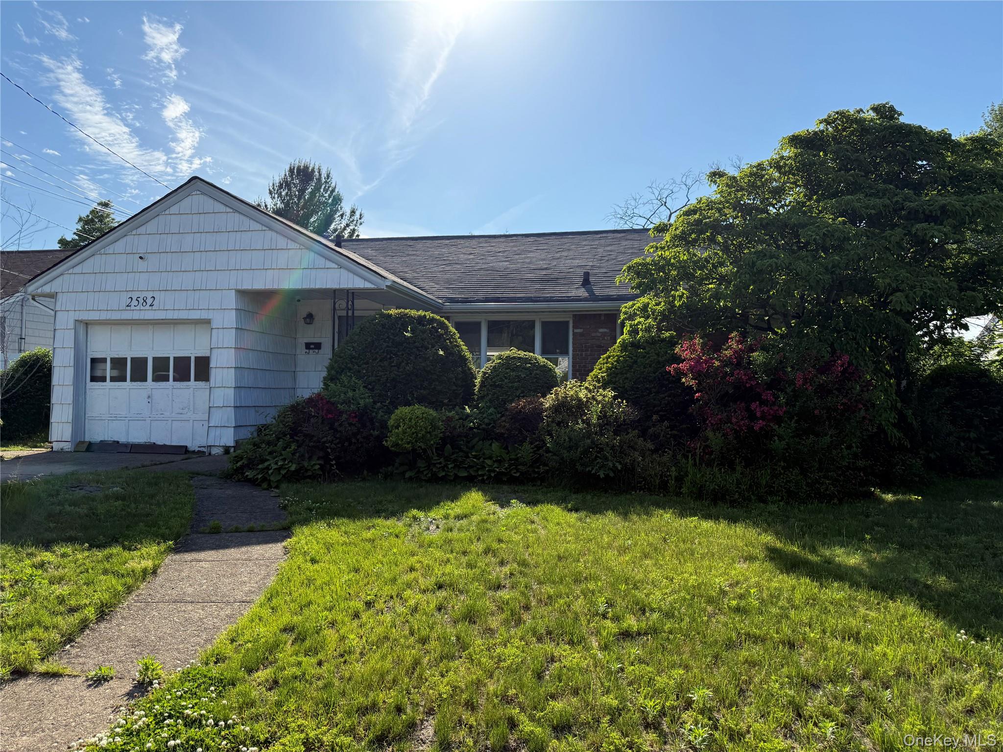 2582 Oceanside Road Oceanside, NY 11572 - Photo 3 of 13