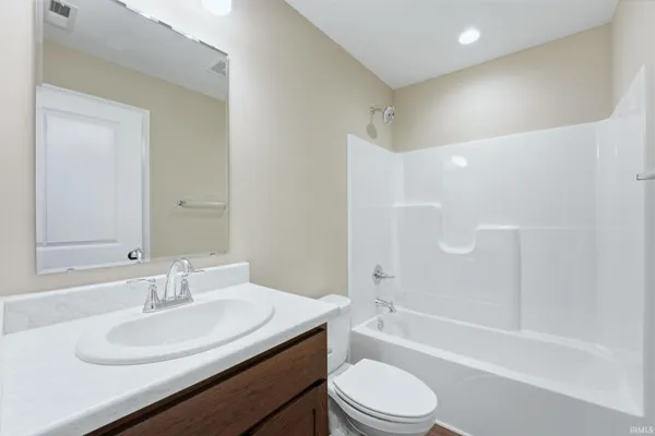 $339,900 | 11156 Oaklynn Reserve Boulevard, Fort Wayne, IN 46835