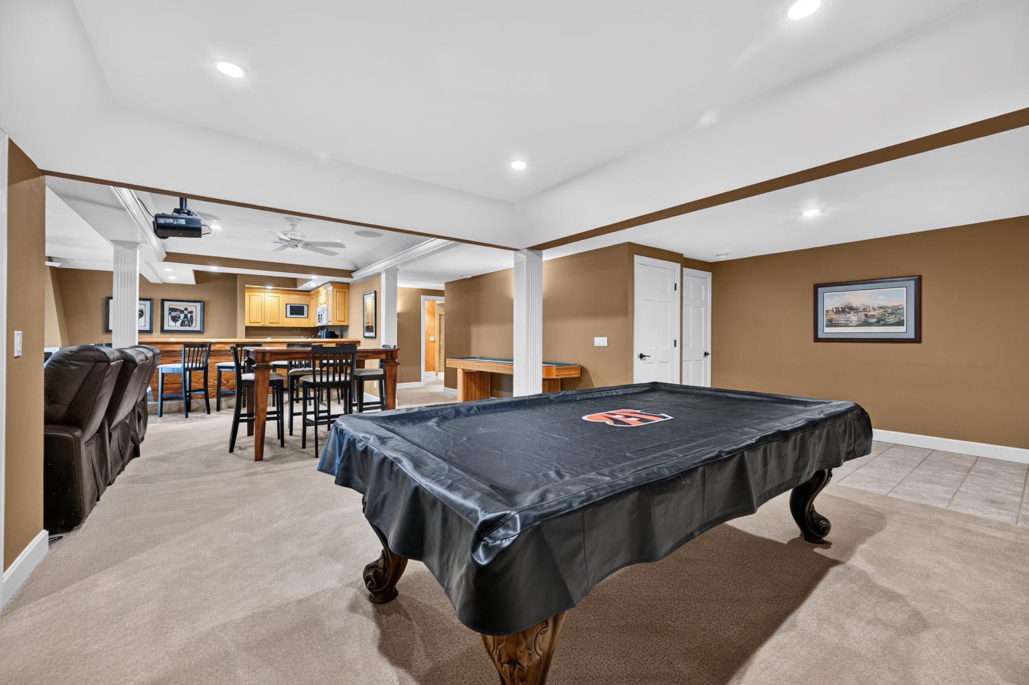 20980 State Line Road Lawrenceburg, IN 47025 - Photo 62 of 99 Separate pool table area