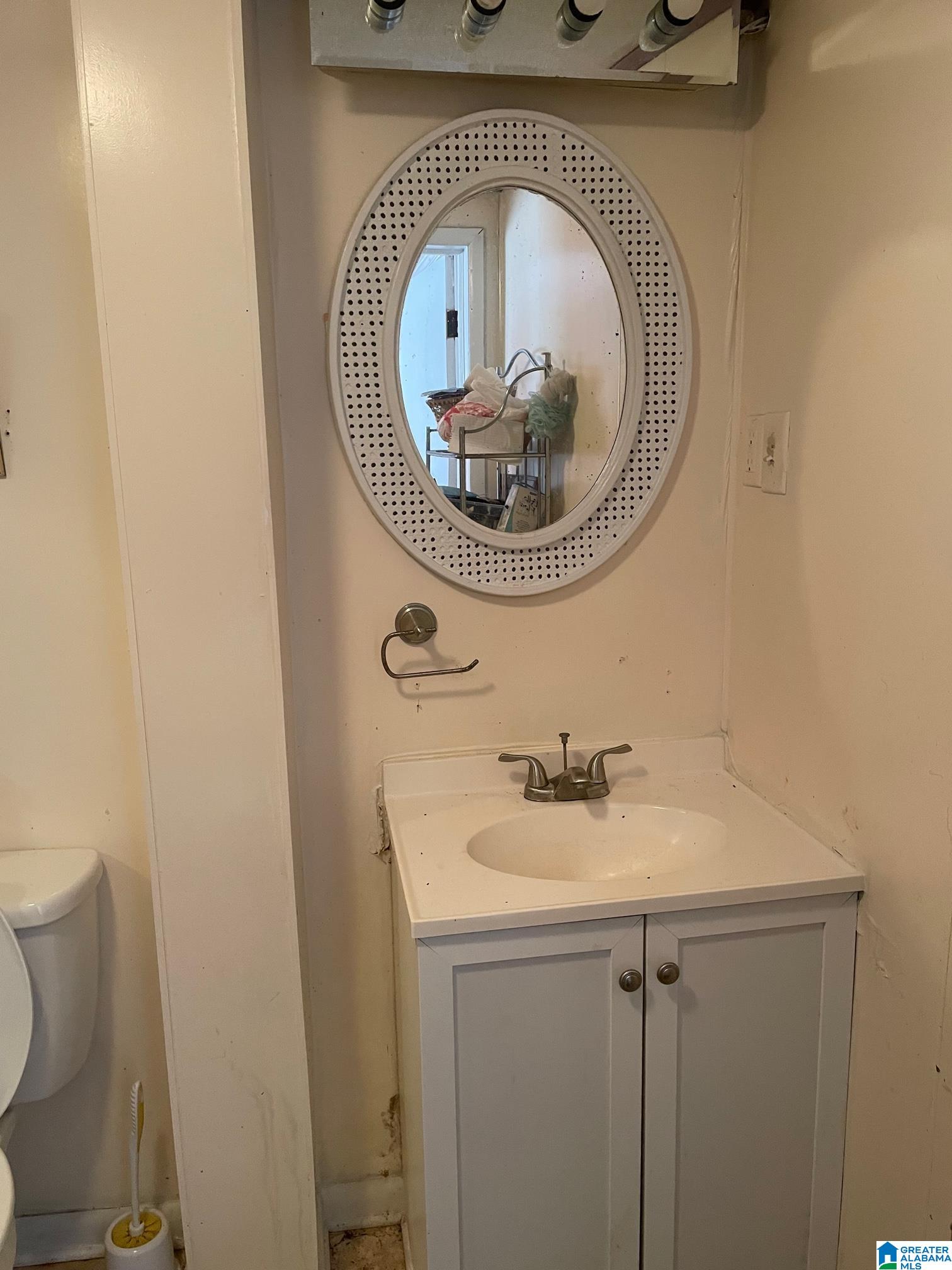 2210 Walnut Avenue Anniston, AL 36201 - Photo 12 of 38