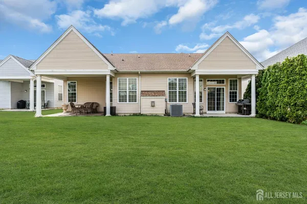 $829,800 | 124 Masters Drive, Monroe Township, NJ 08831