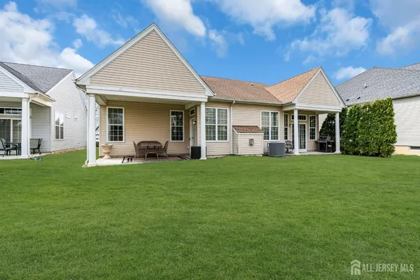 $829,800 | 124 Masters Drive, Monroe Township, NJ 08831