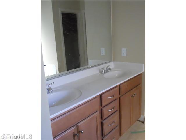 3828 Tonsley Place High Point, NC 27265 - Photo 5 of 6 Master Bath/Spa.