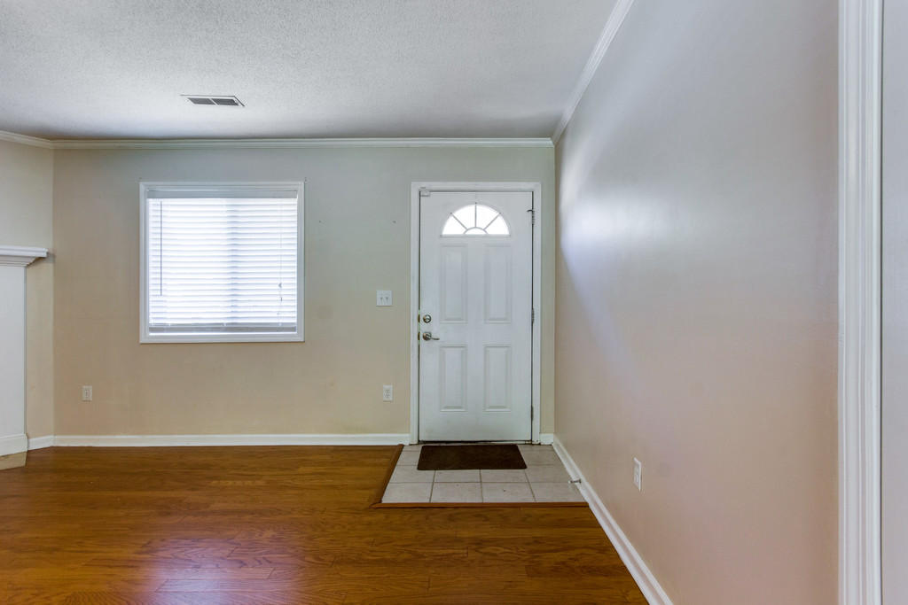 115 Iron Road Summerville, SC 29486 - Photo 5 of 27 ck1804051-1006